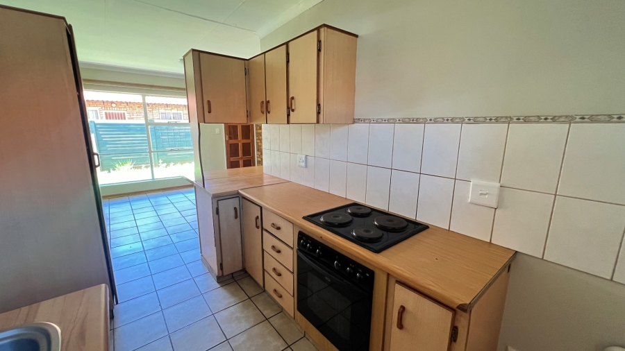 2 Bedroom Property for Sale in Langenhovenpark Free State